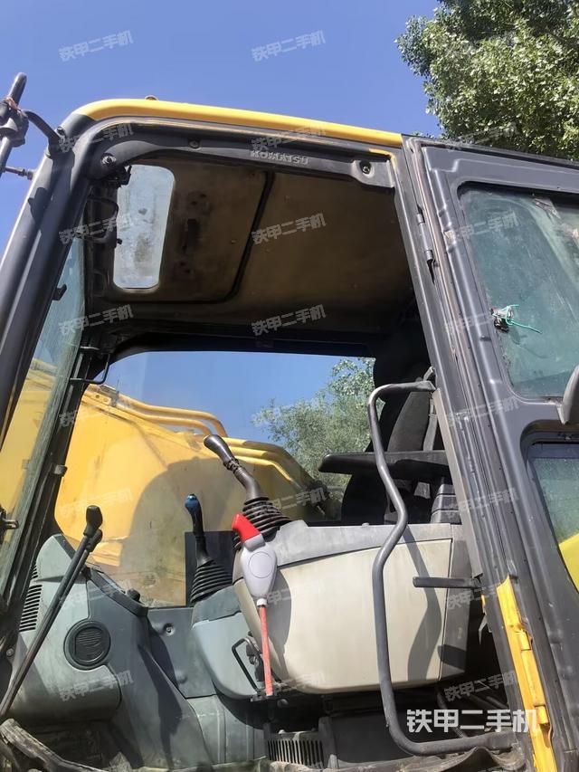 驾驶室整体（整机外观）