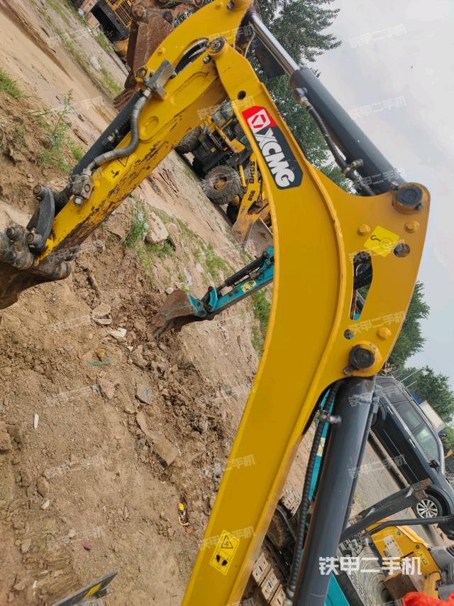 小臂整体右前（工作和回转装置）