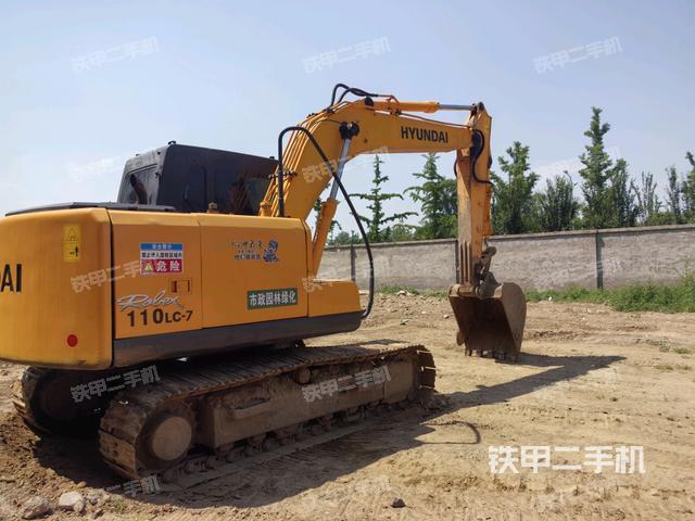 右后45(整機外觀) 右后45(整機外觀)