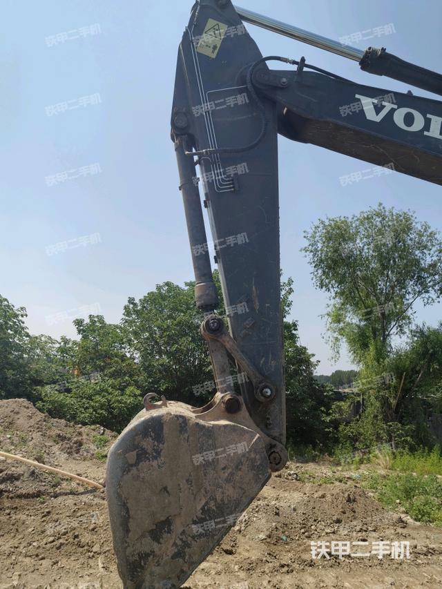 小臂整體左后（工作和回轉(zhuǎn)裝置）