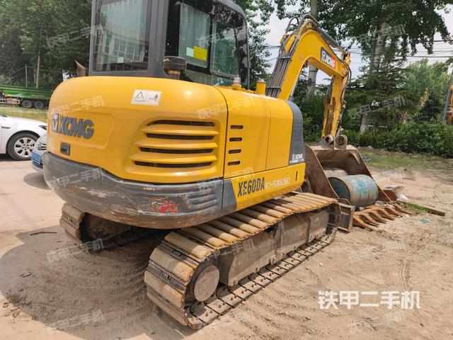 右后45(整機外觀) 右后45(整機外觀)