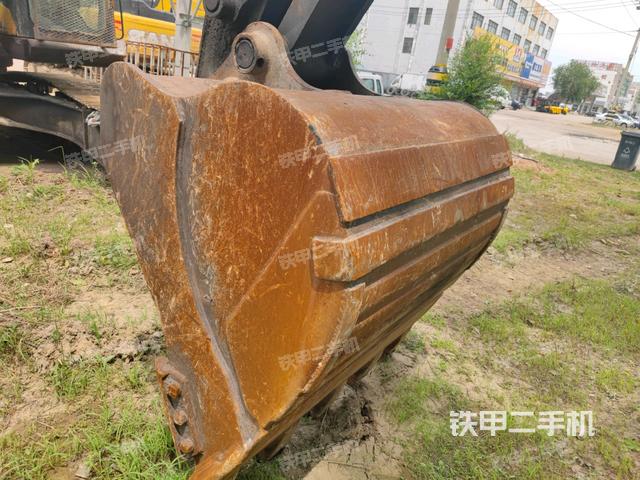 鏟斗45度(工作和回轉(zhuǎn)裝置) 鏟斗45度(工作和回轉(zhuǎn)裝置)