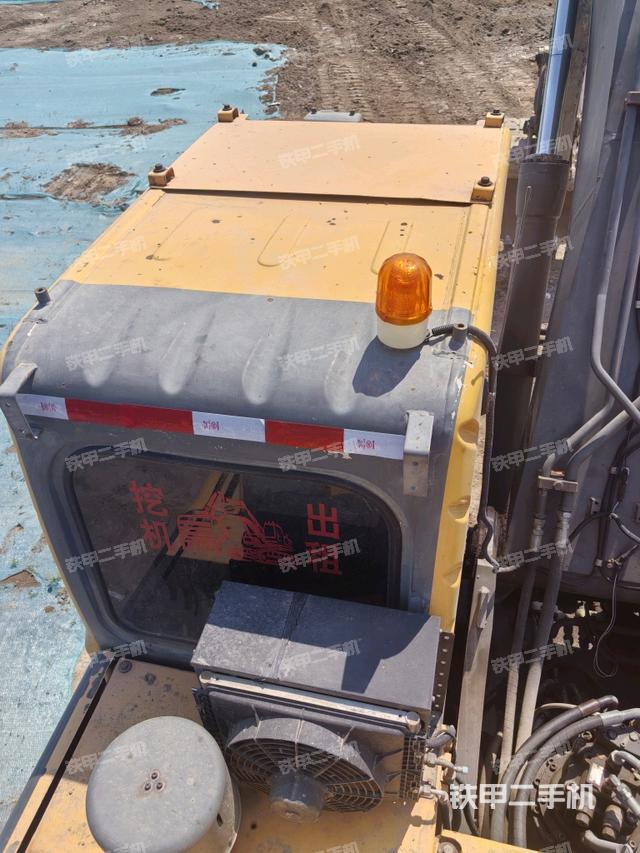 駕駛室頂部俯視（上車部件）