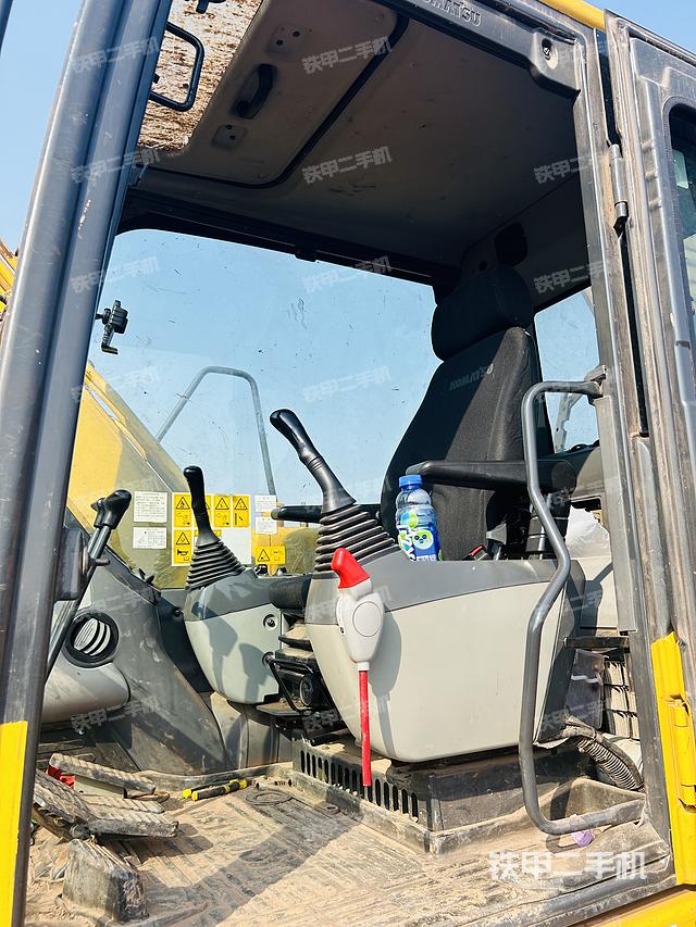 驾驶室整体（整机外观）