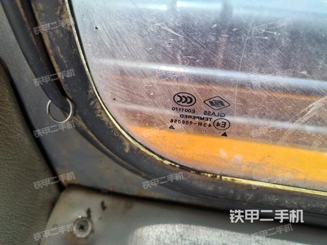 后窗玻璃角標(biāo)（駕駛室部分）