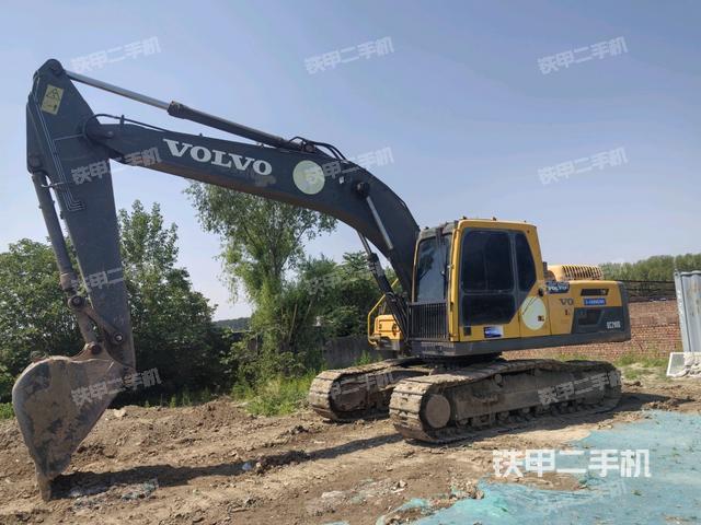 沃爾沃EC210B挖掘機