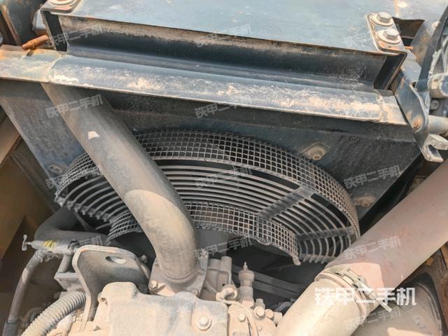 水箱+風(fēng)扇特寫(上車部件) 水箱+風(fēng)扇特寫(上車部件)