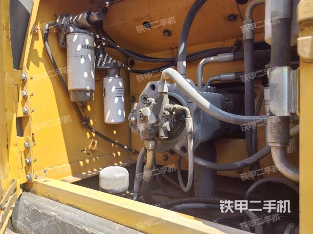 液壓泵斜45?左（大件艙室）