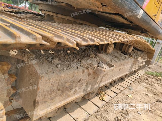 左側(cè)履帶整體?(行走機構(gòu)) 左側(cè)履帶整體?(行走機構(gòu))