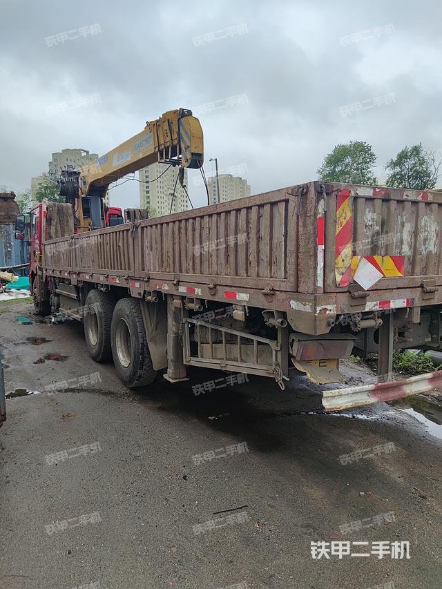 整机左侧（设备外观及核心部件）