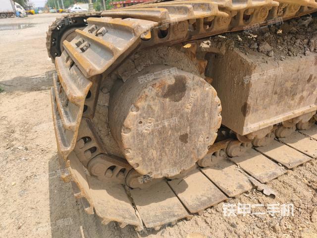 左驅(qū)動輪(行走機構(gòu)) 左驅(qū)動輪(行走機構(gòu))