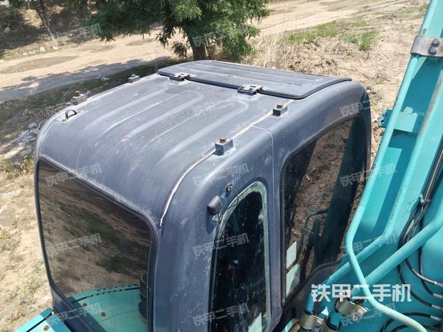 駕駛室頂部俯視（上車部件）