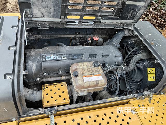 发动机整体俯视（整机外观）