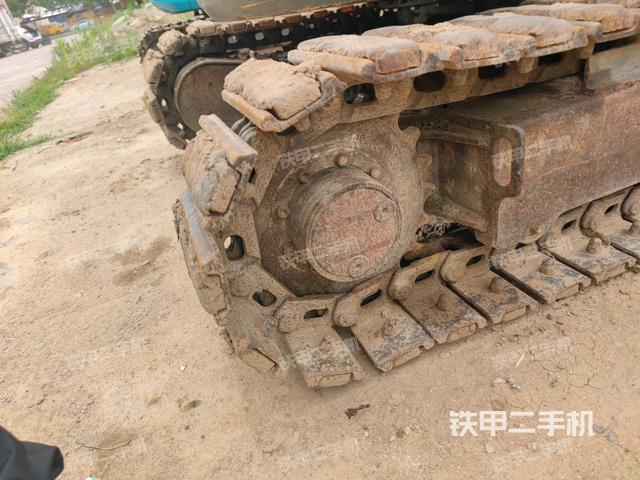 左驅(qū)動(dòng)輪（行走機(jī)構(gòu)）