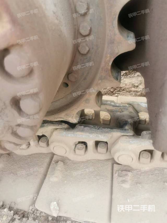 单侧履带整体（整机外观）