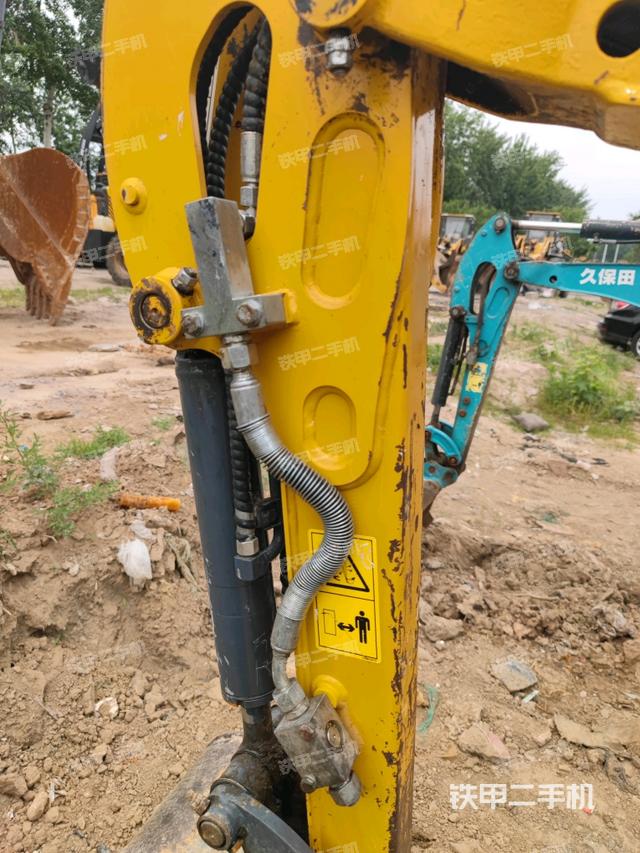 小臂整体左后（工作和回转装置）