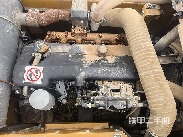 发动机整体俯视（整机外观）