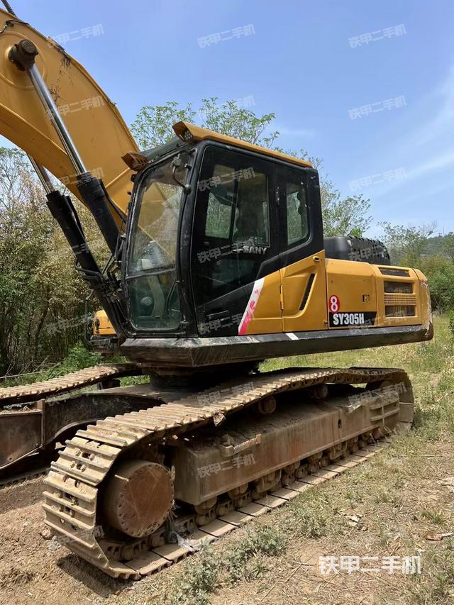 驾驶室整体（整机外观）