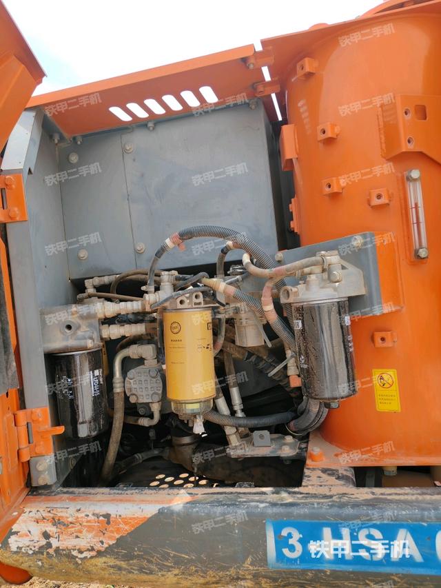 液壓泵斜45?左(大件艙室) 液壓泵斜45?左(大件艙室)