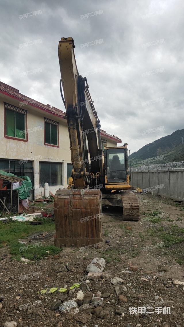 驾驶室整体（整机外观）