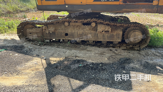 单侧履带整体（整机外观）