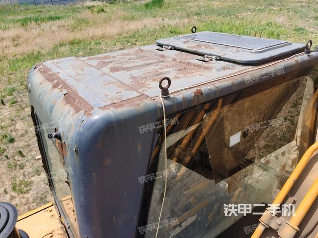 駕駛室正側(cè)（駕駛室部分）