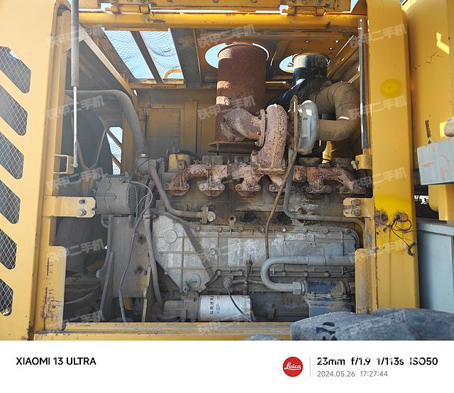 发动机右侧（整机外观及大件）