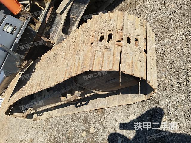 单侧履带整体（整机外观）