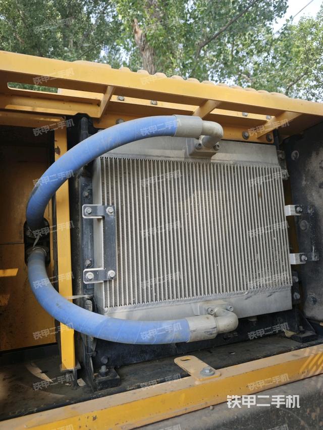 散熱器正面（大件艙室）