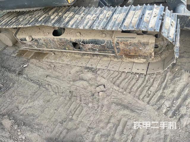 单侧履带整体（整机外观）