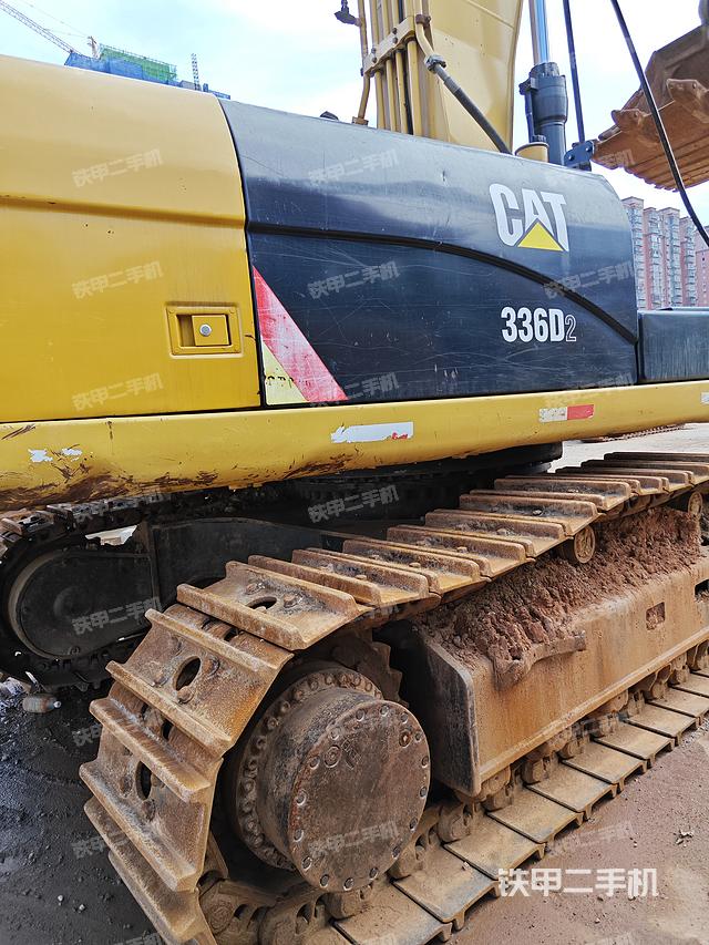 单侧履带整体（整机外观）