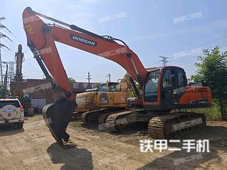 武汉斗山DX220LC-9C挖掘机实拍图片