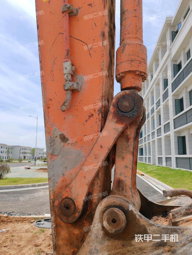 小臂整體左后(工作和回轉(zhuǎn)裝置) 小臂整體左后(工作和回轉(zhuǎn)裝置)