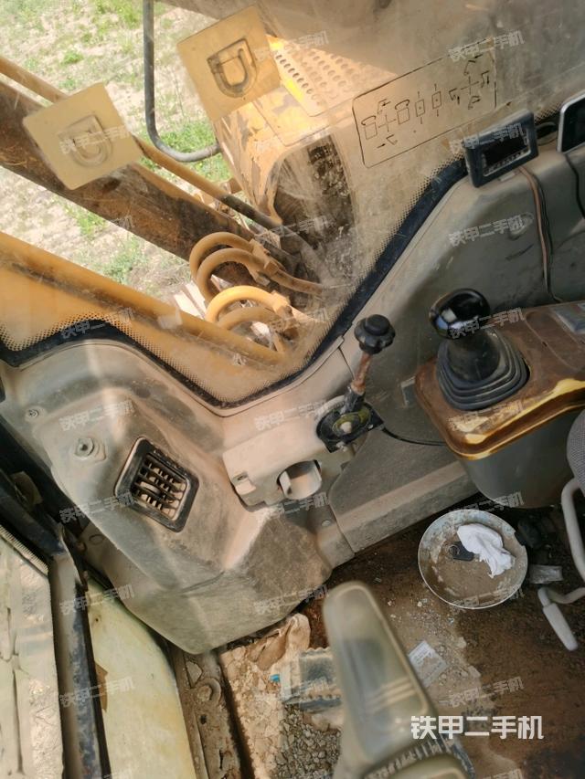 座椅后部（駕駛室部分）