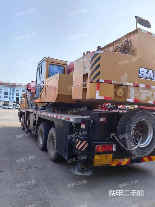 整机右侧（设备外观及核心部件）