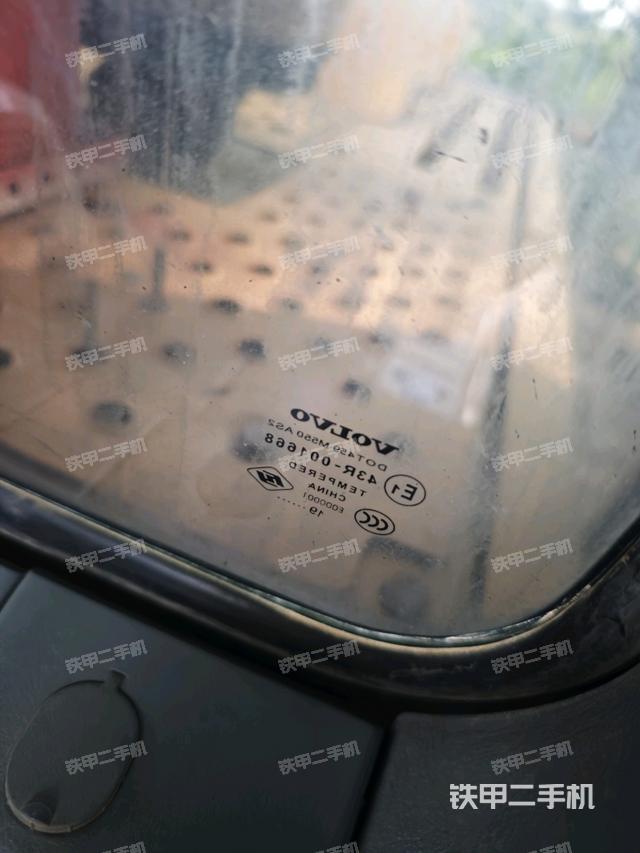 后窗玻璃角標(biāo)（駕駛室部分）