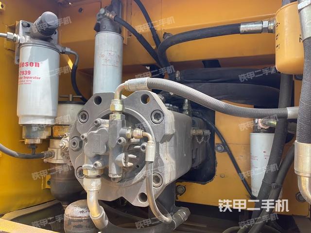 液壓泵斜45?左（大件艙室）