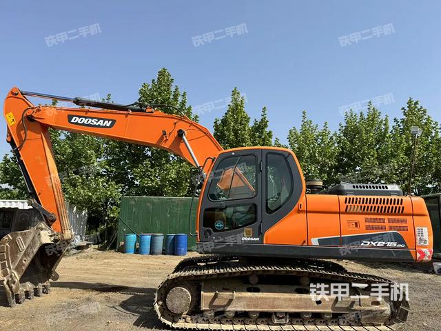 斗山DX215-9CN挖掘机