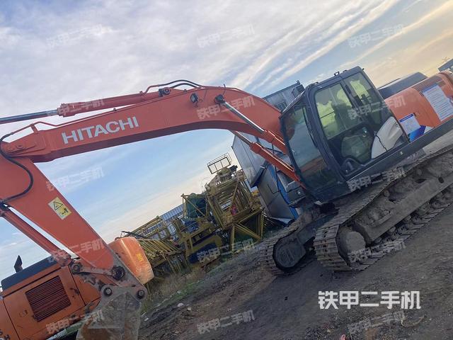 日立ZX200-5A挖掘機