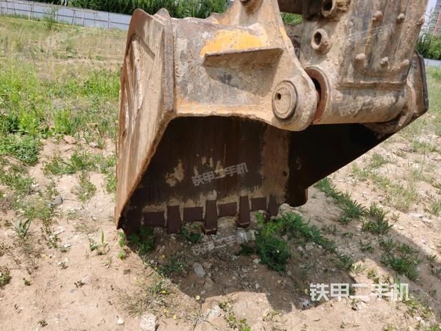 大臂根部?斜視（工作和回轉(zhuǎn)裝置）