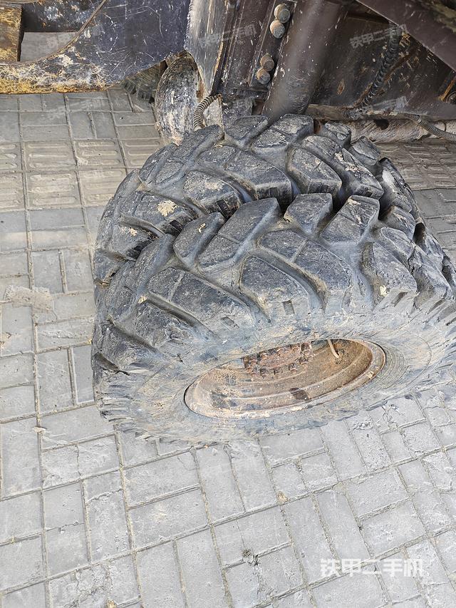 单侧履带整体（整机外观）