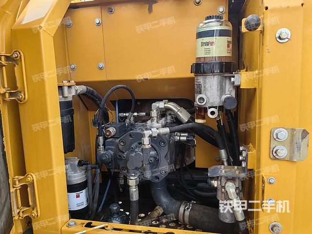 单侧履带整体（整机外观）