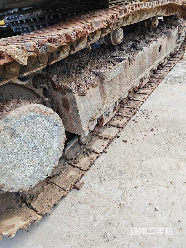 单侧履带整体（整机外观）