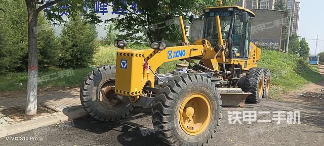 整机左侧（设备外观及核心部件）