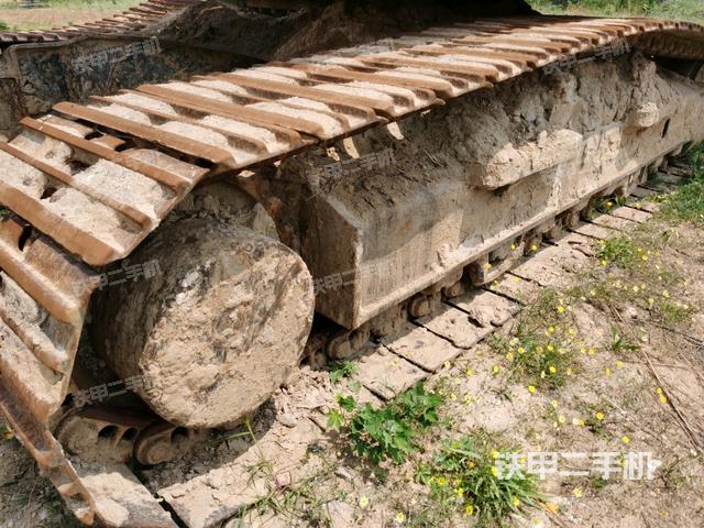 右驅(qū)動(dòng)輪（行走機(jī)構(gòu)）