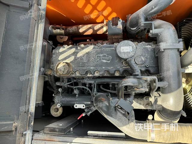 发动机整体俯视（整机外观）