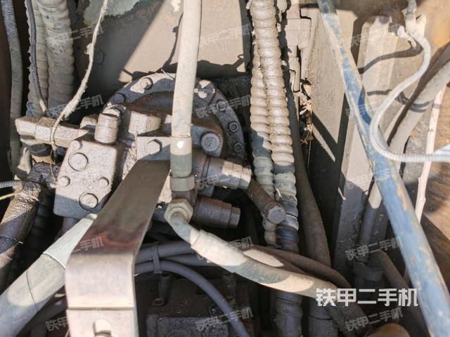 回轉(zhuǎn)馬達(dá)（上車部件）