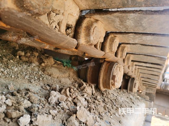 右導向輪（行走機構(gòu)）