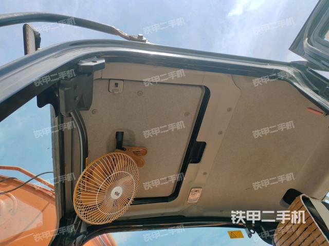 頂棚整體(駕駛室部分) 頂棚整體(駕駛室部分)