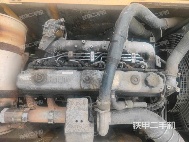 发动机室（上车部件）